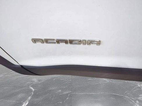 Used 2018 GMC Acadia SLE w/ LPO, Floor Liner Package image 29