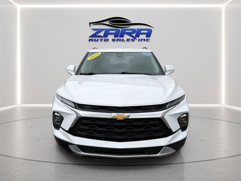 Used 2024 Chevrolet Blazer LT w/ Convenience Package AWD/4WD image 2