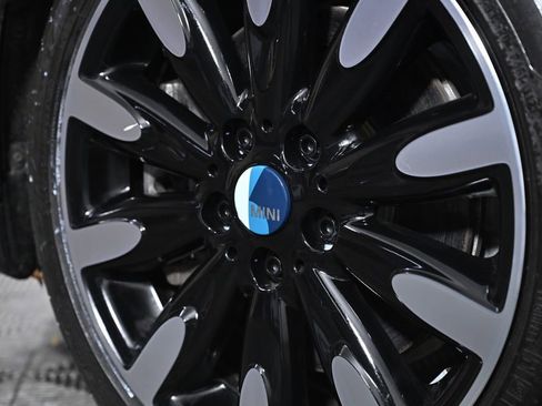 Certified 2024 MINI Cooper S w/ Seaside Edition image 37