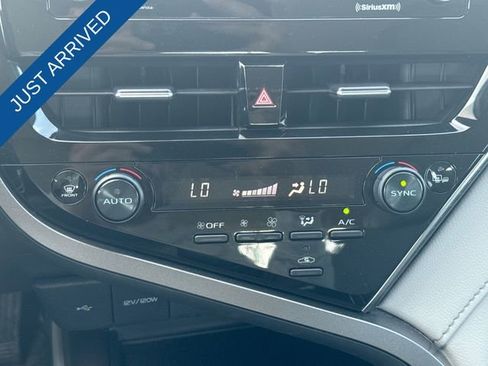 Used 2024 Toyota Camry SE image 19