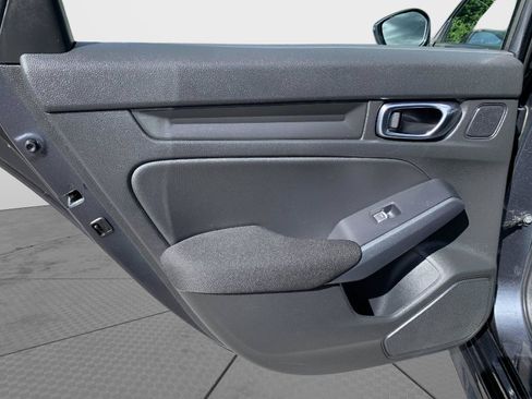 Certified 2025 Honda Civic Sport image 32