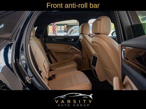Used 2022 Porsche Cayenne Coupe w/ Premium Package image 25
