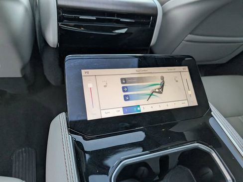 Used 2025 Jeep Grand Wagoneer 4WD image 16