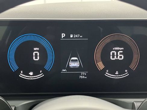 Certified 2026 Hyundai Santa Cruz SEL FWD image 36