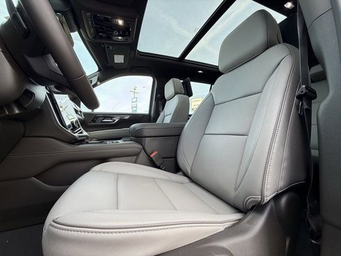 New 2026 GMC Yukon XL Elevation w/ Elevation Premium Package image 39