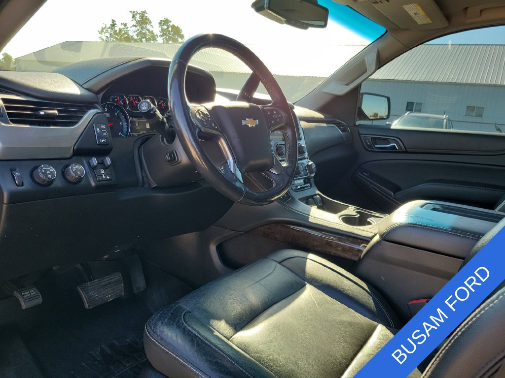 Used 2018 Chevrolet Tahoe LT w/ LT Signature Package AWD/4WD image 16