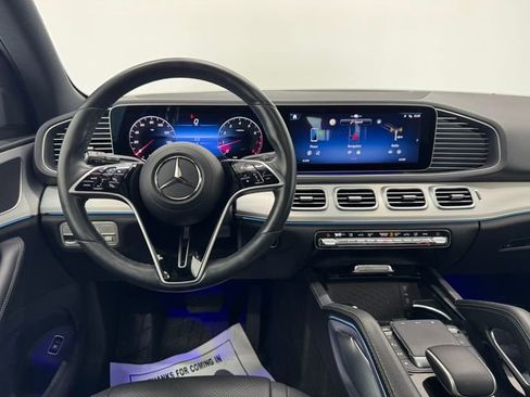Used 2024 Mercedes-Benz GLE 450 4MATIC image 3