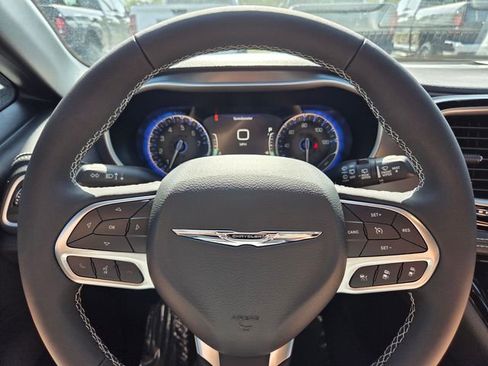 New 2026 Chrysler Pacifica Select FWD image 26