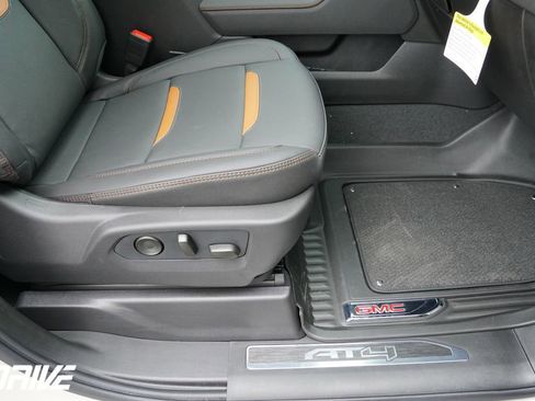 Used 2026 GMC Sierra 2500 AT4 w/ AT4 Premium Plus Package image 47