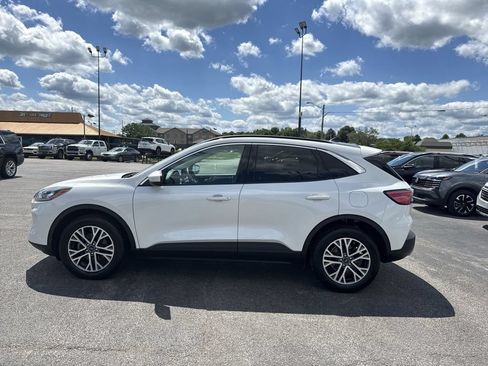 Used 2022 Ford Escape SEL w/ Technology Package AWD/4WD image 11