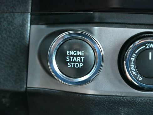 Used 2022 Toyota Tacoma Limited AWD/4WD image 28