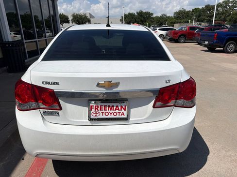 Used 2014 Chevrolet Cruze LT FWD image 8