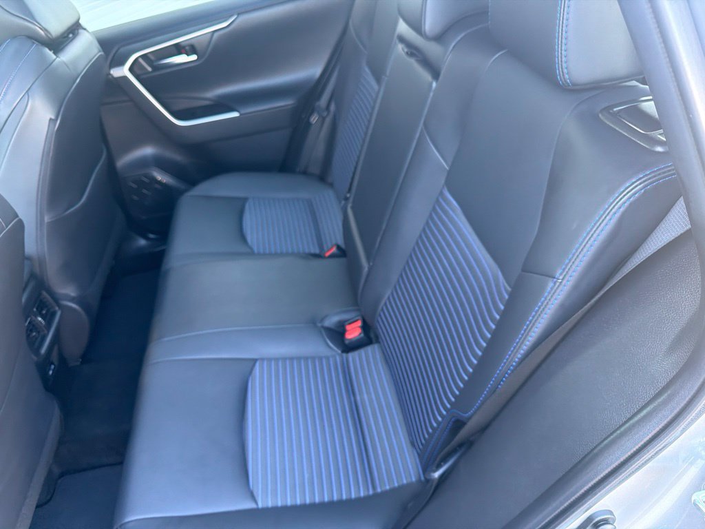 Used 2022 Toyota RAV4 XSE AWD/4WD image 11