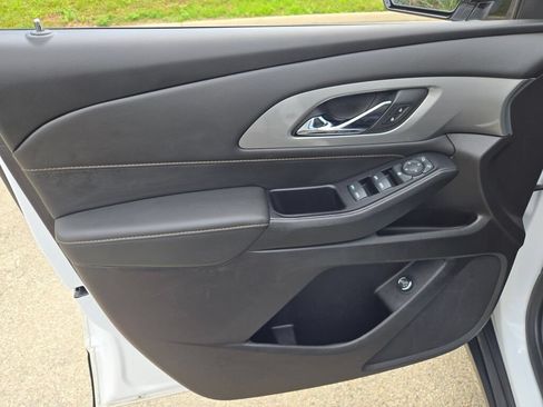 Used 2019 Chevrolet Traverse LT AWD/4WD image 17