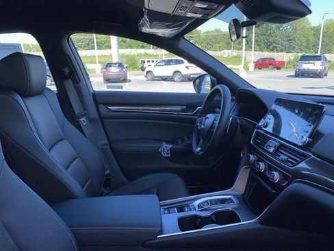 Certified 2022 Honda Accord Sport image 34