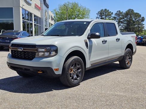 Used 2024 Ford Maverick Tremor w/ Tremor Off-Road Package AWD/4WD image 2