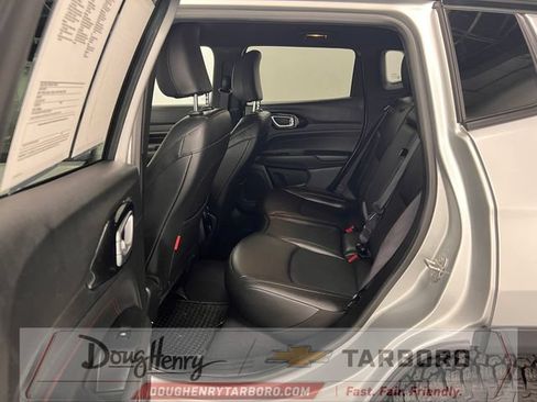 Used 2025 Jeep Compass Trailhawk AWD/4WD image 32