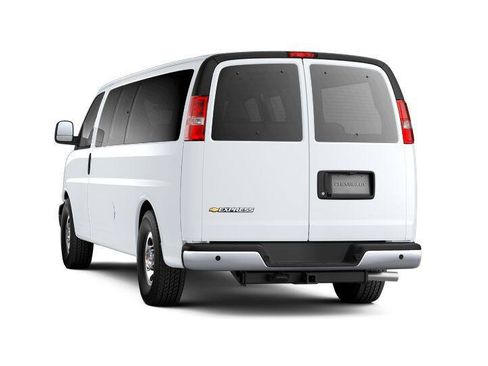New 2026 Chevrolet Express 3500 LS w/ Chrome Appearance Package RWD image 4