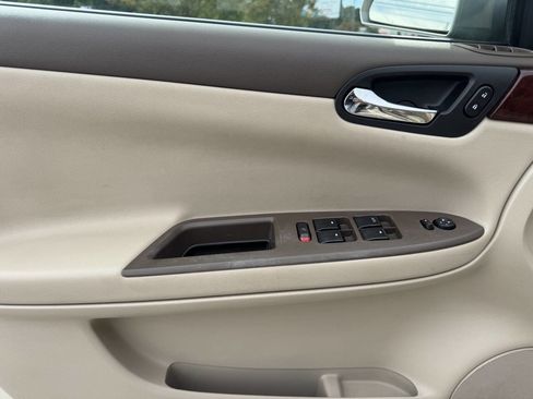 Used 2008 Chevrolet Impala LT w/ Luxury Edition Package image 13