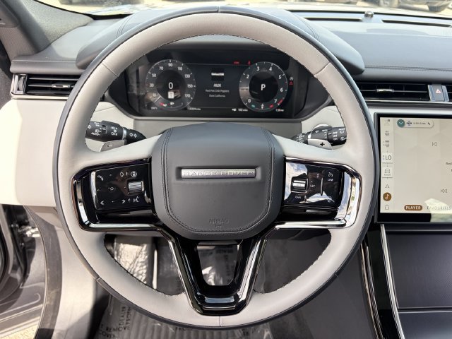 Used 2026 Land Rover Range Rover Velar Dynamic SE AWD/4WD image 10