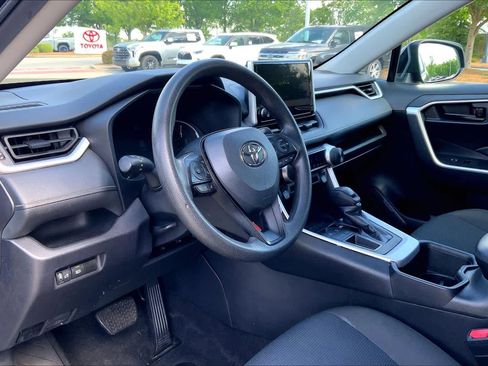 Used 2024 Toyota RAV4 LE image 17