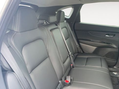 Certified 2025 Nissan Murano SV image 31