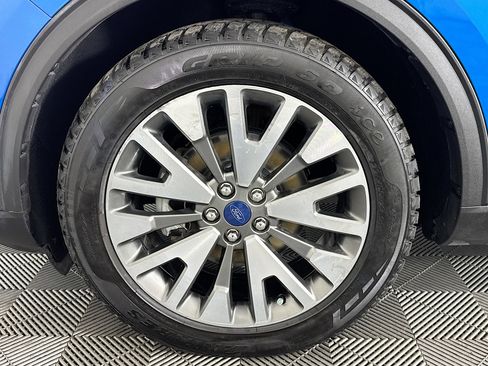 Used 2020 Ford Escape Titanium image 37