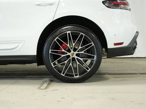New 2026 Porsche Macan S image 43