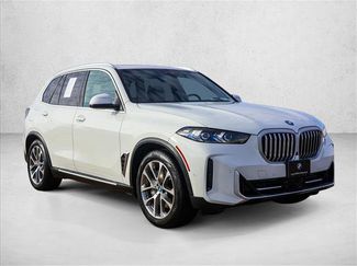 Used 2024 BMW X5 xDrive50e video 3
