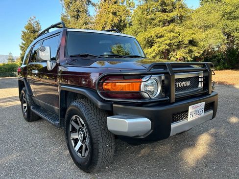 Used 2007 Toyota FJ Cruiser 4WD image 8