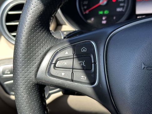 Used 2017 Mercedes-Benz GLC 300 GLC 300 w/ Premium 2 Package image 23