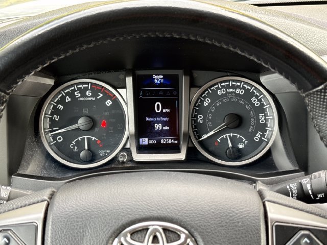 Used 2021 Toyota Tacoma SR5 AWD/4WD image 13
