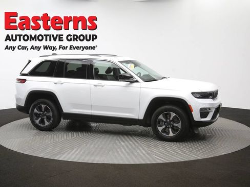 Used 2022 Jeep Grand Cherokee Limited 4xe w/ Luxury Tech Group II AWD/4WD image 51