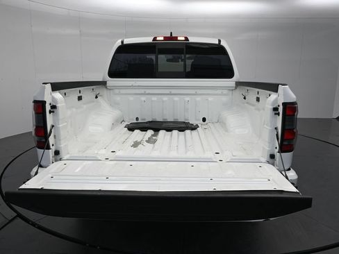 Used 2022 Nissan Frontier SV RWD image 15