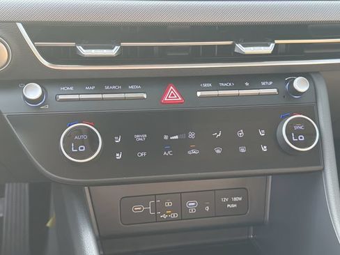 New 2026 Hyundai Sonata Limited FWD image 32
