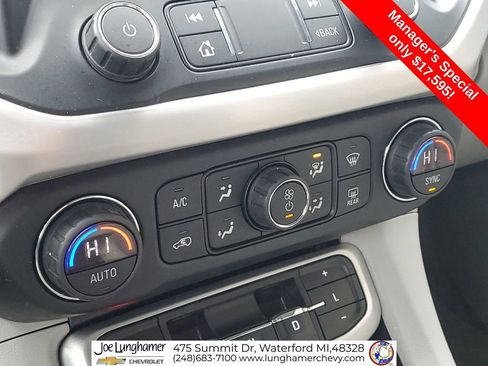 Used 2020 GMC Acadia SLE FWD image 19