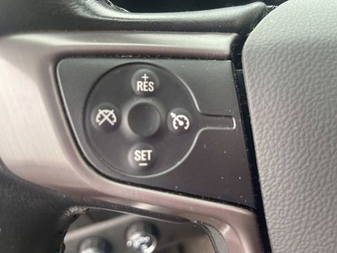 Used 2022 GMC Canyon AT4 image 9