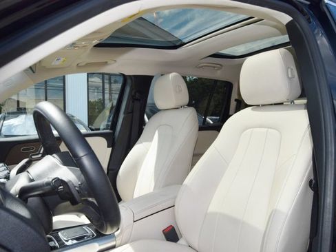 Used 2020 Mercedes-Benz GLB 250 4MATIC w/ Premium Package image 21