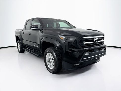 Certified 2025 Toyota Tacoma SR5 image 9