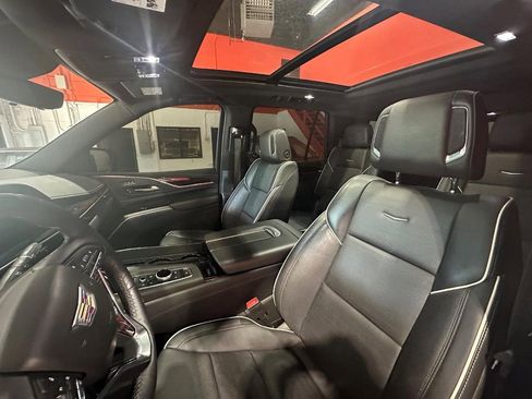 Used 2022 Cadillac Escalade Sport w/ Touring Package AWD/4WD image 15