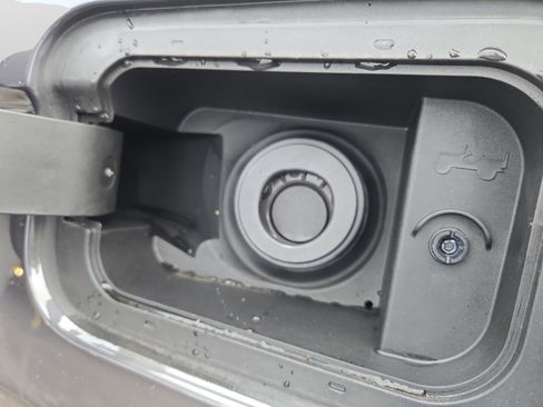 New 2025 Jeep Grand Cherokee Laredo X image 11