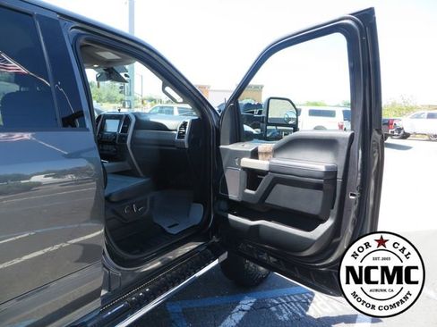 Used 2018 Ford F350 Lariat w/ Lariat Ultimate Package AWD/4WD image 59