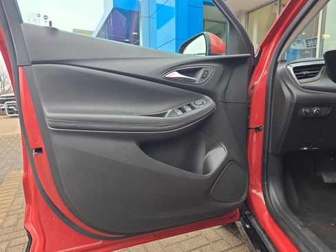 Used 2024 Buick Encore GX Sport Touring image 14