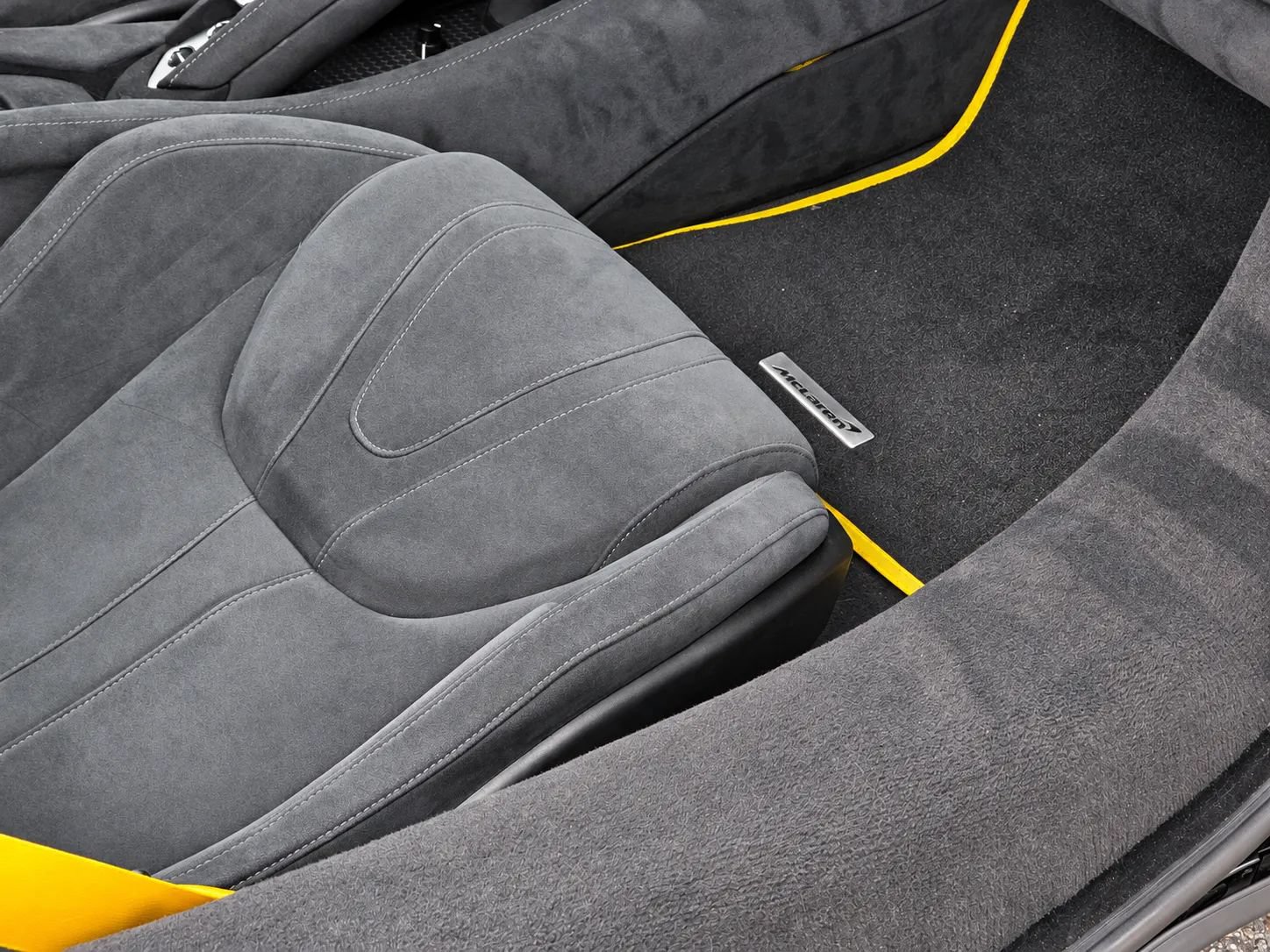 Used 2019 McLaren 720S RWD image 42