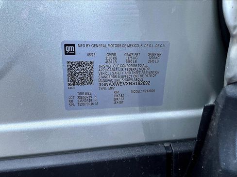 Used 2022 Chevrolet Equinox RS w/ Infotainment Package image 11