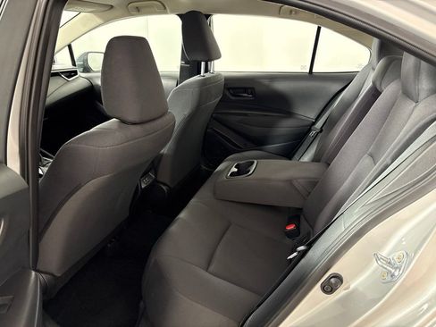 Used 2025 Toyota Corolla LE FWD image 20