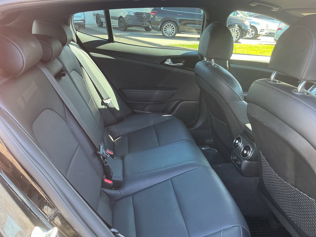 Used 2022 Kia Stinger GT-Line RWD image 24
