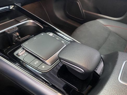 Used 2022 Mercedes-Benz GLA 250 4MATIC image 23