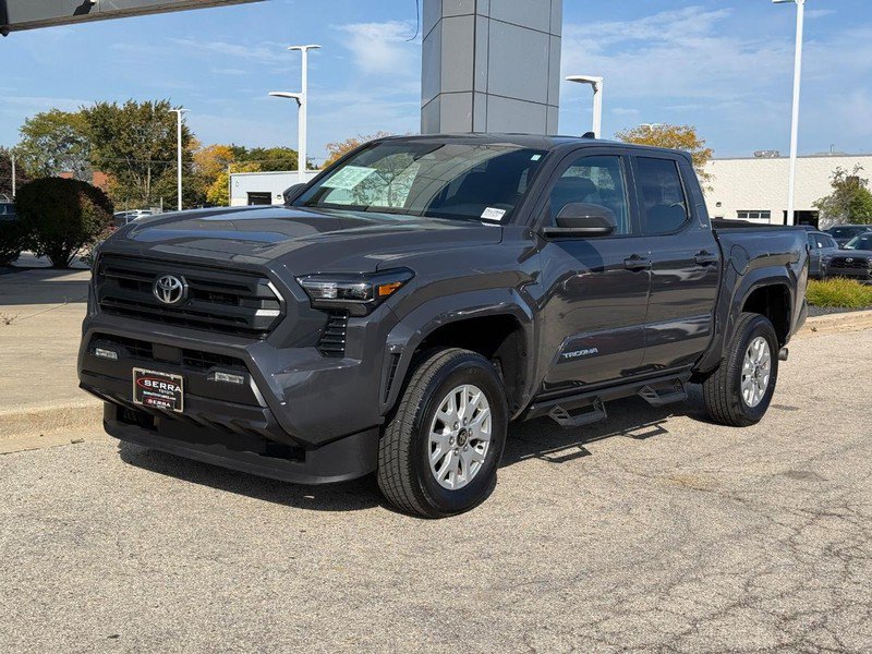 Used 2025 Toyota Tacoma SR5 AWD/4WD image 8