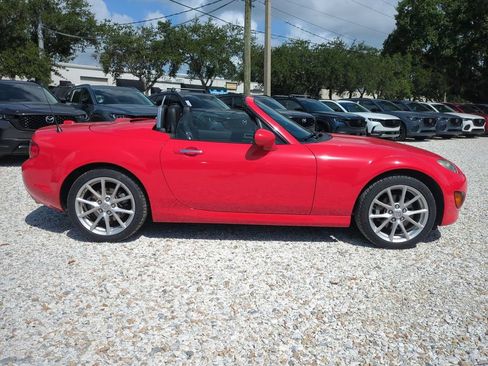 Used 2012 MAZDA MX-5 Miata Grand Touring w/ Premium Pkg RWD image 4